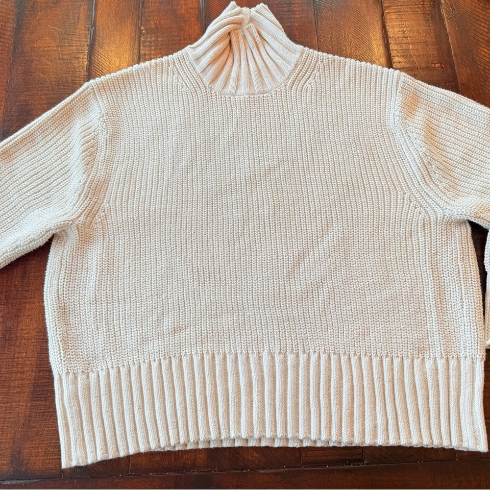 Nordstrom Lou & Grey Cream Ribbed Turtle Neck Sweater NWT